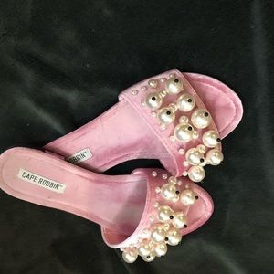 Pearl studded slides